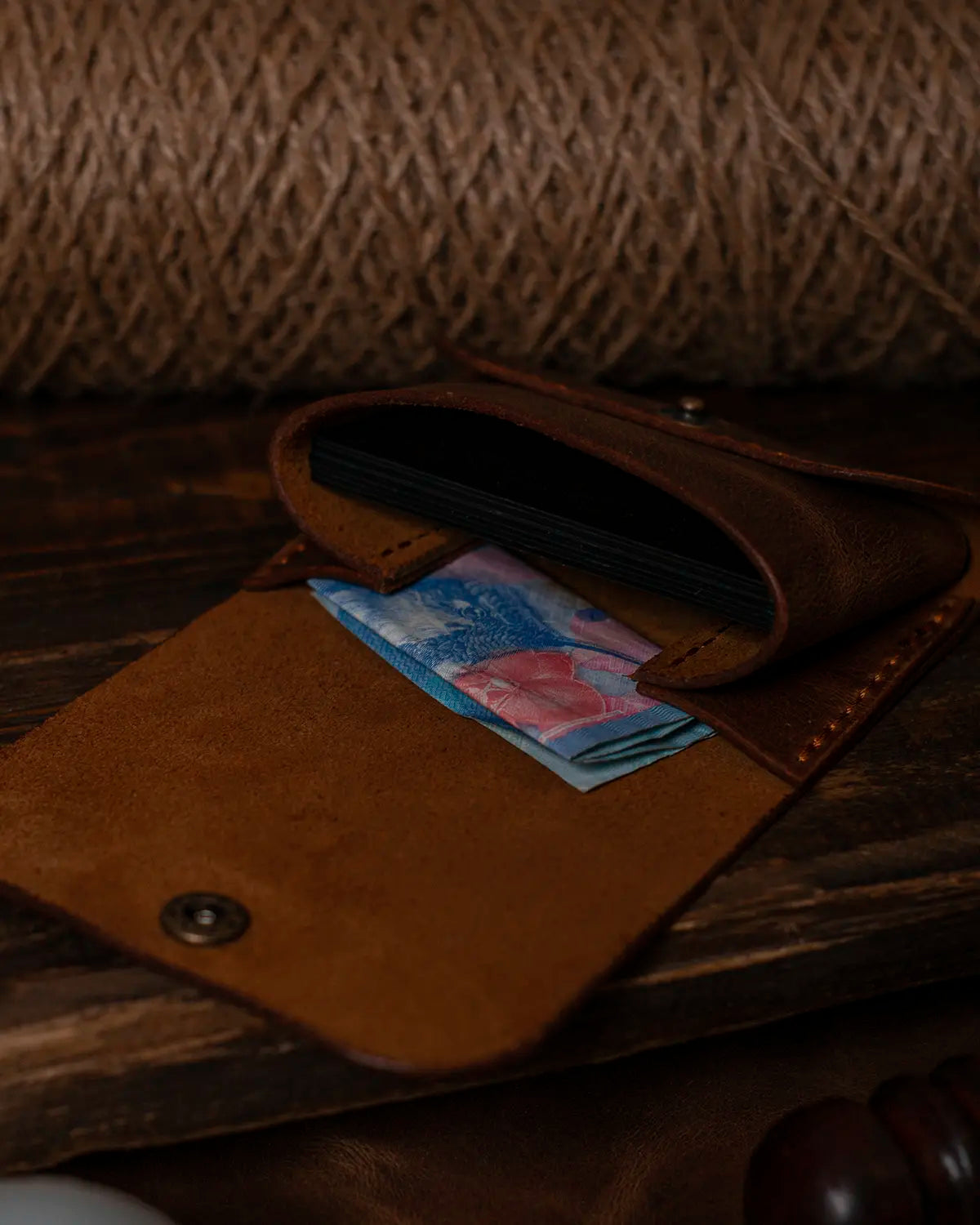 Case Holder