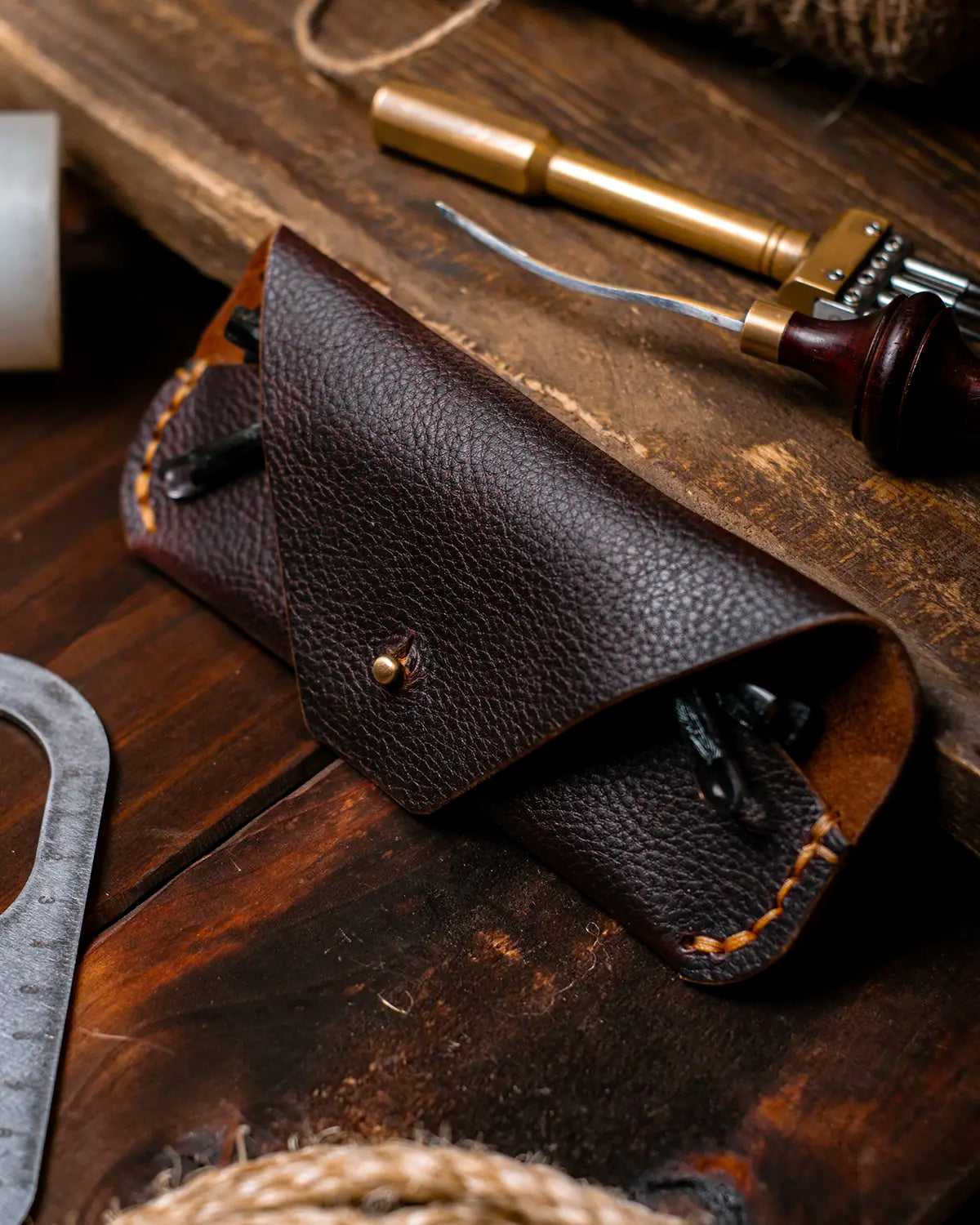Glasses Holder - Dark Brown
