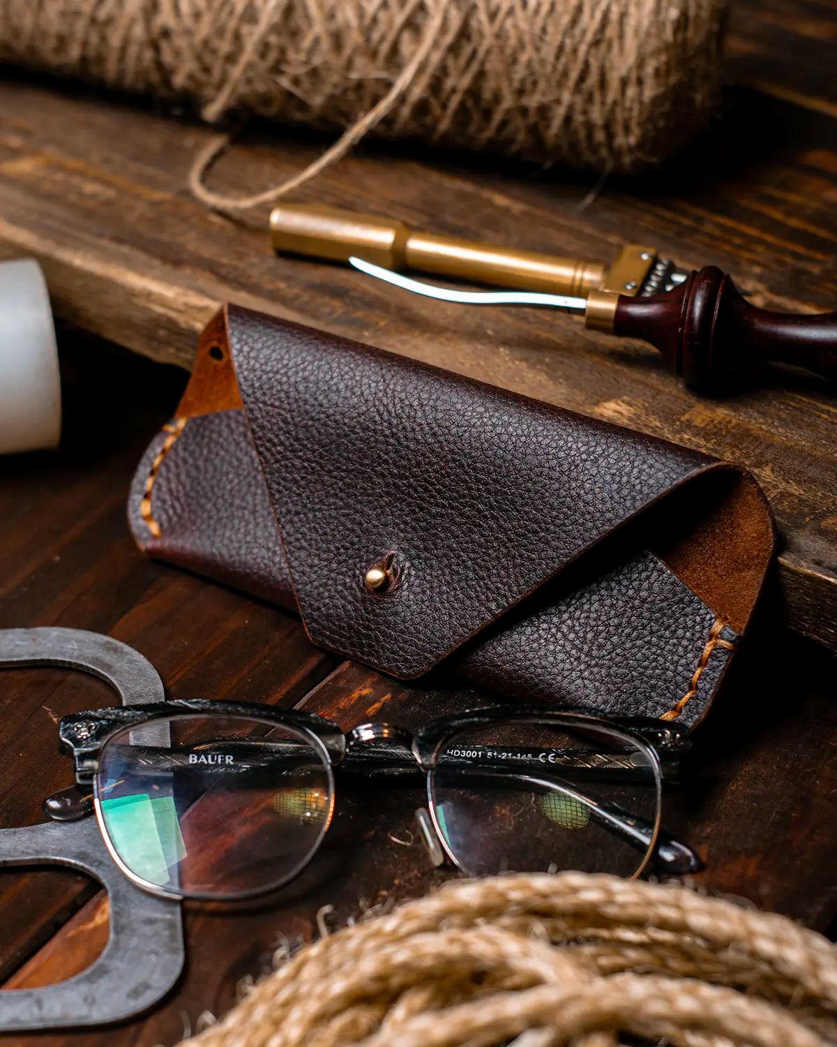 Glasses Holder - Dark Brown